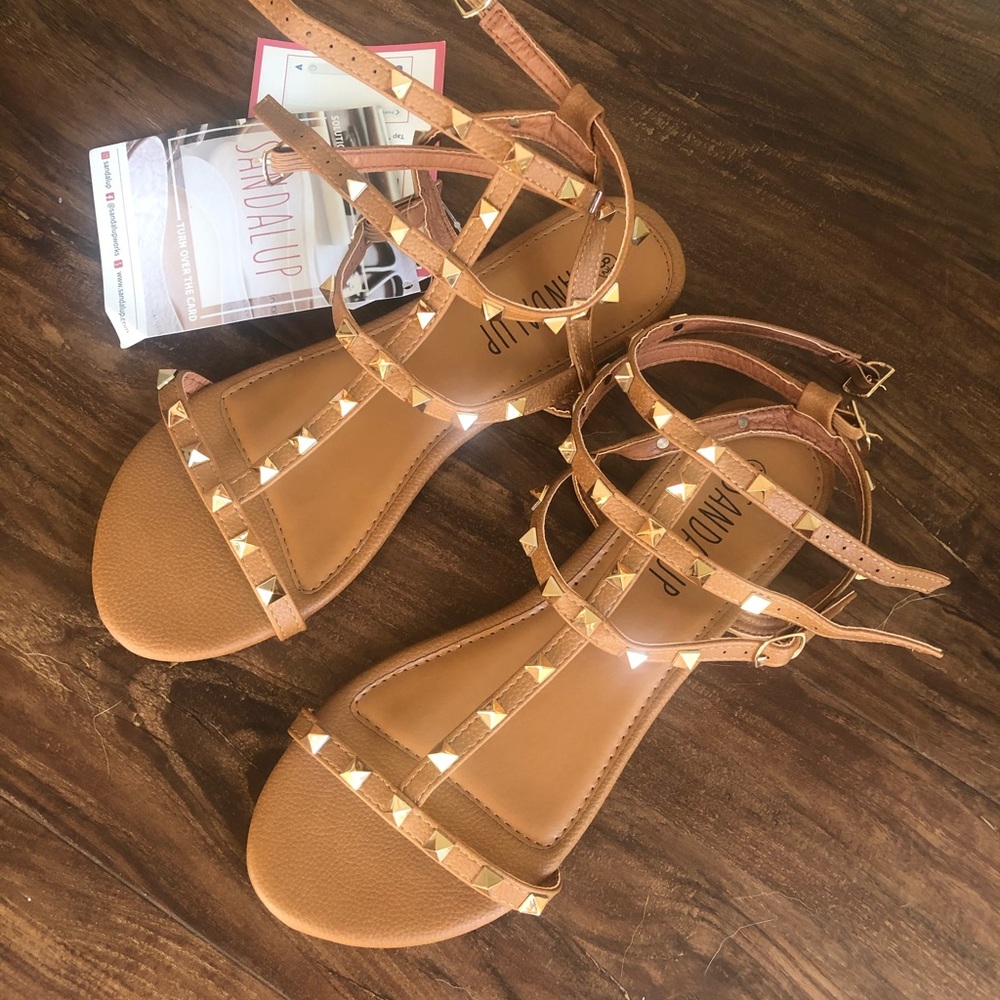 COPY - Sandalup brown sandals with gold studs